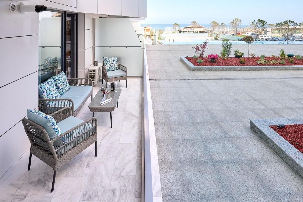 Jad Apartment In Infinity Beach Resort - Parking Mamaia Exteriör bild