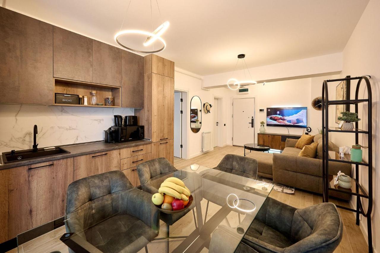 Jad Apartment In Infinity Beach Resort - Parking Mamaia Exteriör bild