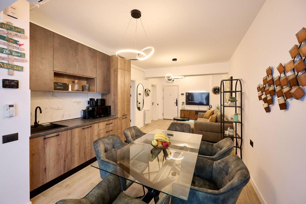 Jad Apartment In Infinity Beach Resort - Parking Mamaia Exteriör bild